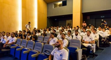 curso de entrenadores-min soccer coaching clinic