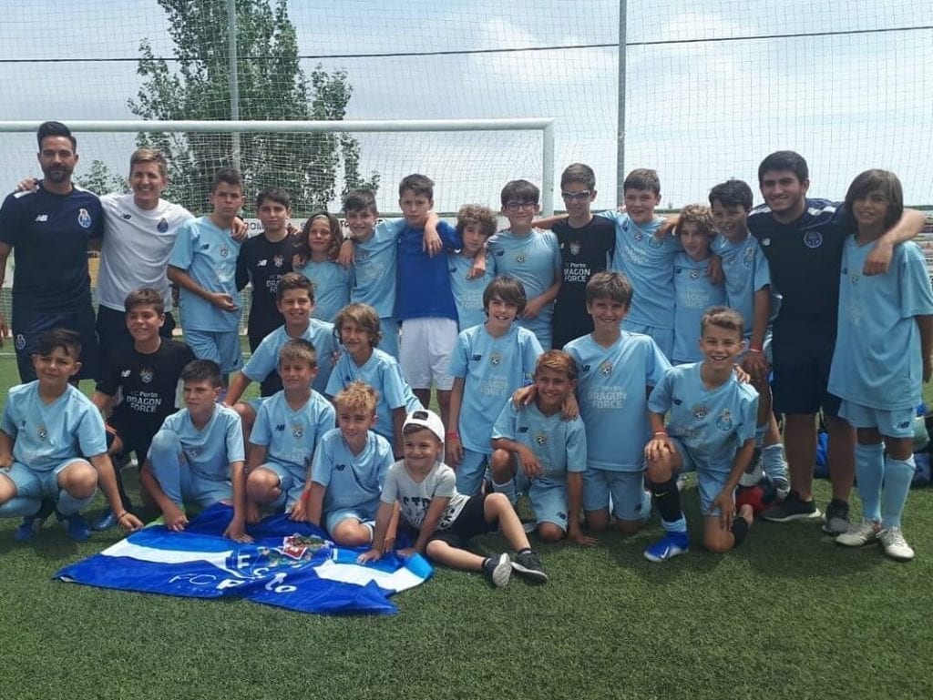 Escuela de Futbol en España en Torneo de Verano Alevin y Benjamin