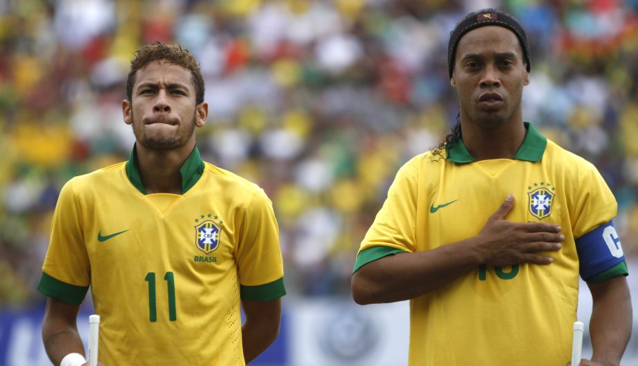 Ultimate Brazil dream team - Pele & Ronaldo in, Ronaldinho out