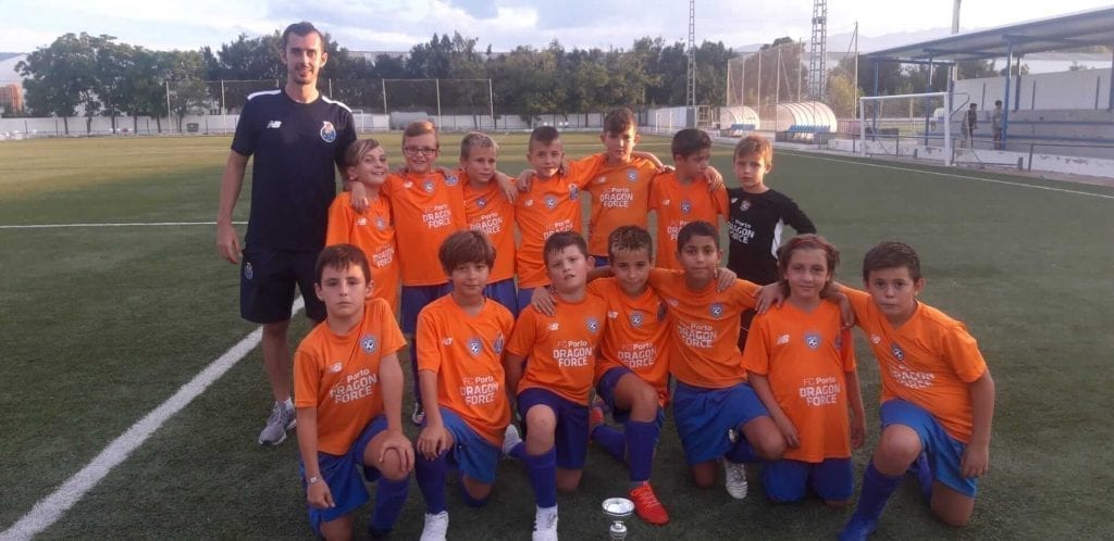 La Escuela Oficial de FC Porto competirá en Torneo en España
