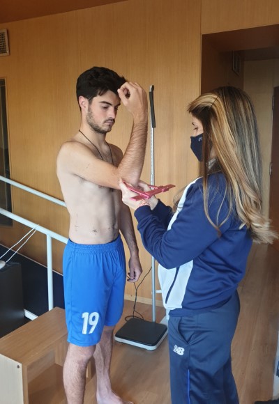 mediciones nutricionista jugador futbol