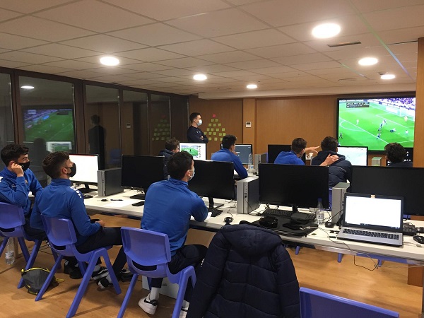 ZONE D'ANALYSE DU CENTRE DE HAUTE PERFORMANCE SOCCER INTER-ACTION