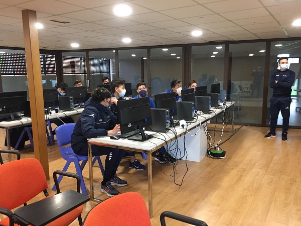 ZONE D'ANALYSE DU CENTRE DE HAUTE PERFORMANCE SOCCER INTER-ACTION