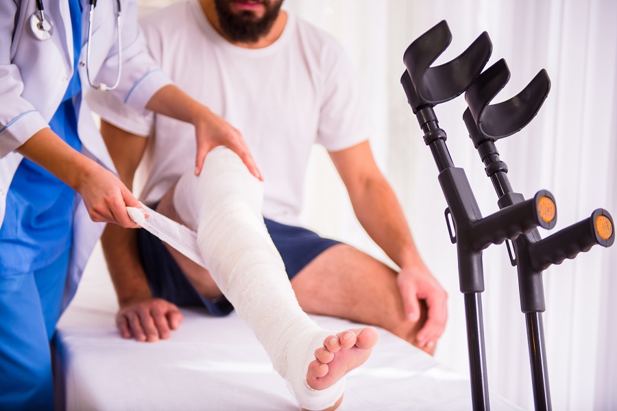 What factors should I minimise to avoid injury?
