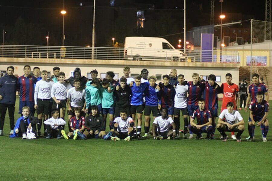 strong¿QUÉ BUSCAN LOS OJEADORES de FÚTBOL?/ strong