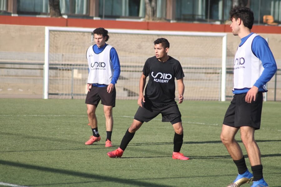 <strong>DÓNDE APRENDER A JUGAR A FÚTBOL EN ESPAÑA</strong>