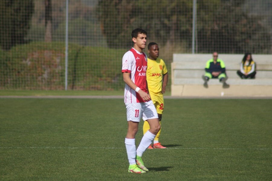 FUTBOLISTAS DEBUTAN EN EQUIPO DE TERCERA DIVISIÓN ESPAÑOLA