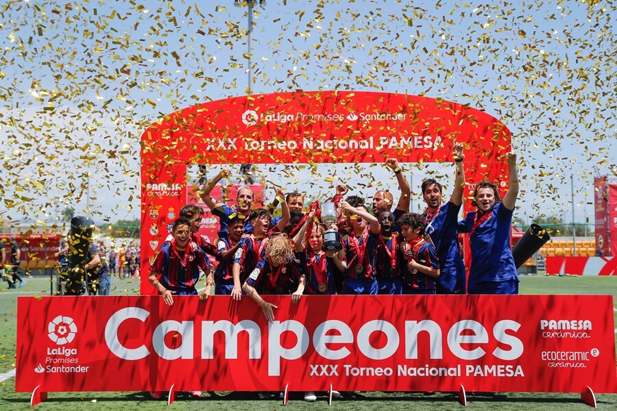 BEST GRASSROOTS FOOTBALL TOURNAMENTS IN SPAIN 