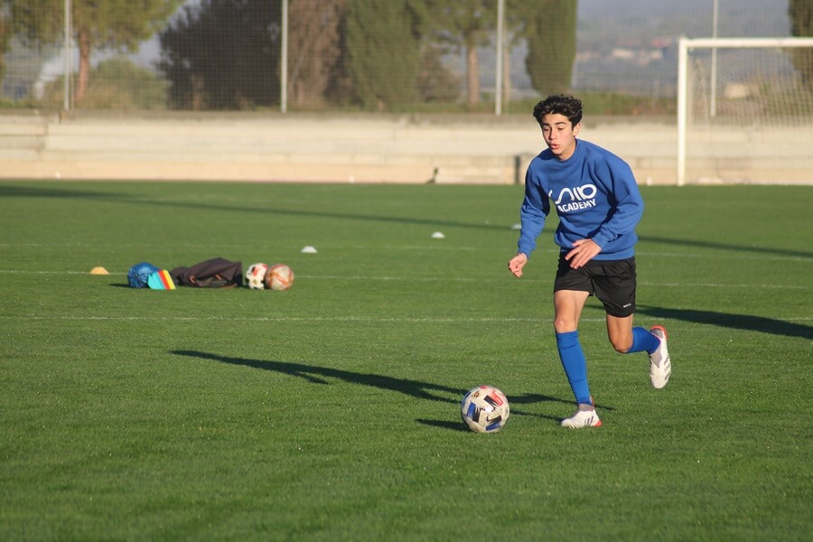 FUTBOLISTA CHILENO EXPLICA SU EXPERIENCIA EN SIA ACADEMY EN EL JUNIOR COLLEGE DE ARICA