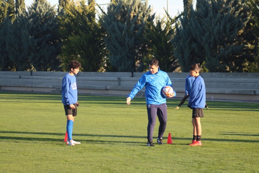 CHILEAN FOOTBALLER EXPLAINS HIS EXPERIENCE AT THE SIA ACADEMY AT THE JUNIOR COLLEGE IN ARICA