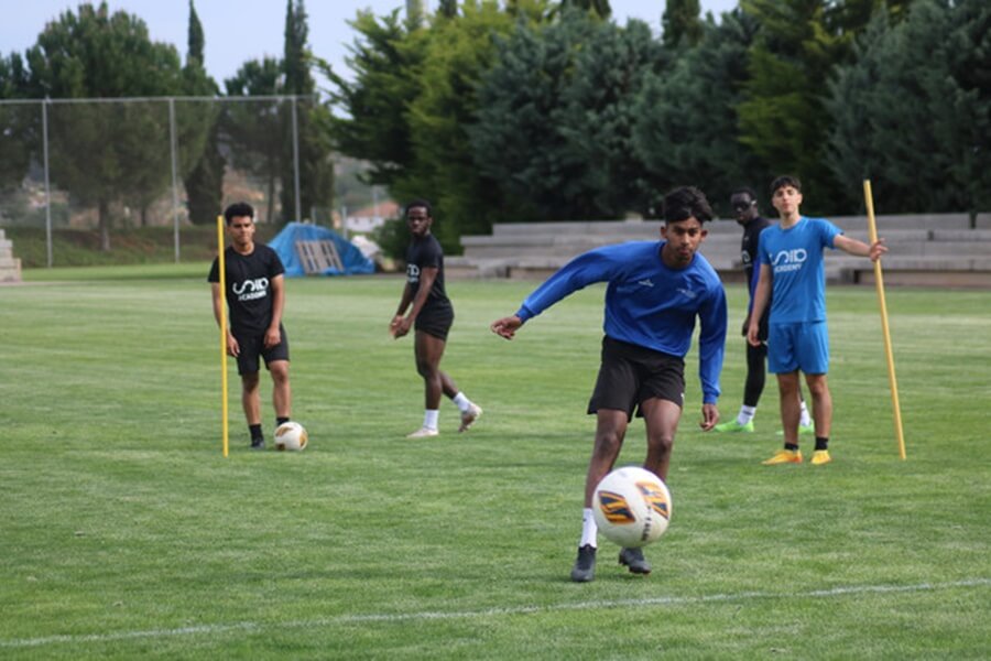 Football/Soccer: SESIÓN 02 - INFANTILES (Technical: General, Moderate)