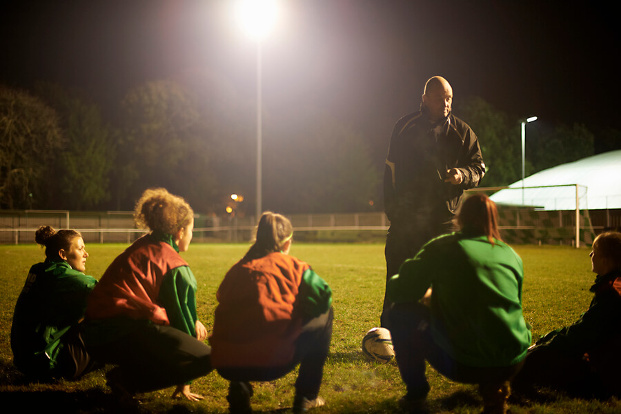 THE ROLE OF A PSYCHOLOGIST IN A FOOTBALL TEAM