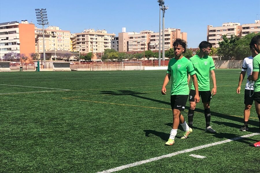 <strong>NAIM, JUGADOR DE SIA ACADEMY ENTRENA CON EL ELCHE CF</strong>