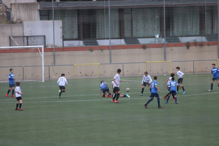 <strong>¿QUÉ ES UN CAMPUS DE VERANO DE FÚTBOL?</strong>