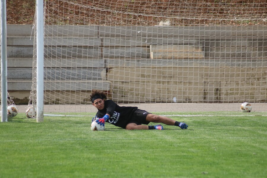 Cómo obtener el título de entrenador de porteros