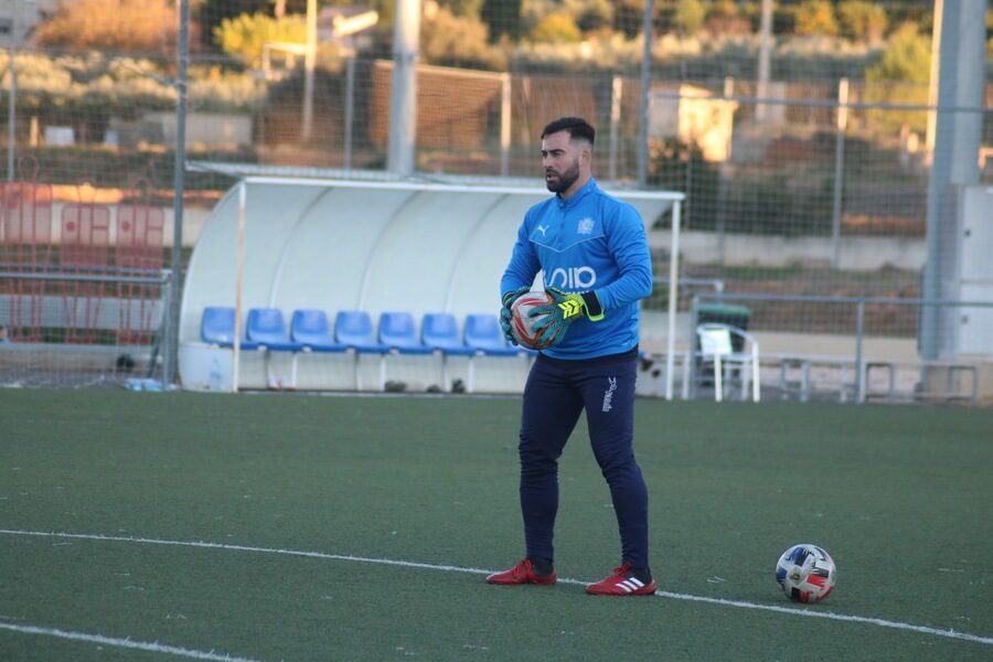 Cómo obtener el título de entrenador de porteros