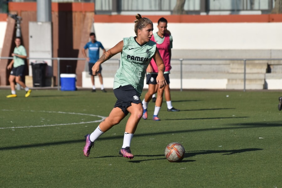SIA Academy domicile de Villarreal CF Femenino lors de la COTIF 2022