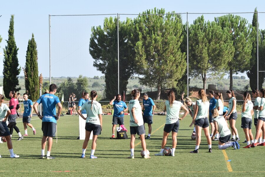 SIA Academy domicile de Villarreal CF Femenino lors de la COTIF 2022
