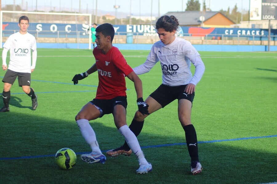SIA Academy juega contra academia ETURE Sports