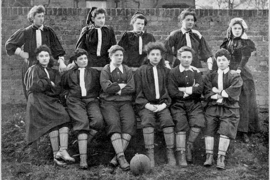 Historia del fútbol femenino