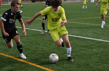 Los padres pueden ayudar a sus hijos en el mundo del fútbol.