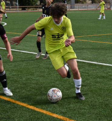 Los padres pueden ayudar a sus hijos en el mundo del fútbol.