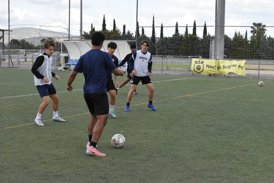 Automatismos tácticos en la salida de balón del fútbol actual.