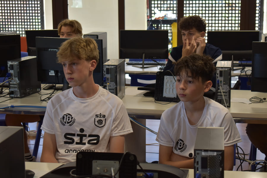 Statistics and video-analisis at SIA Academy.