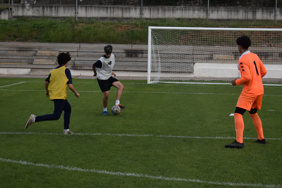 Dominar el regate 1 vs 1, el primer paso para destacar en el fútbol.