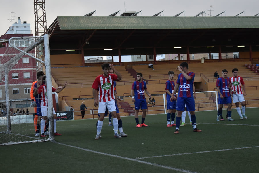 El equipo como motor del fútbol: claves colectivas para brillar en el campo.