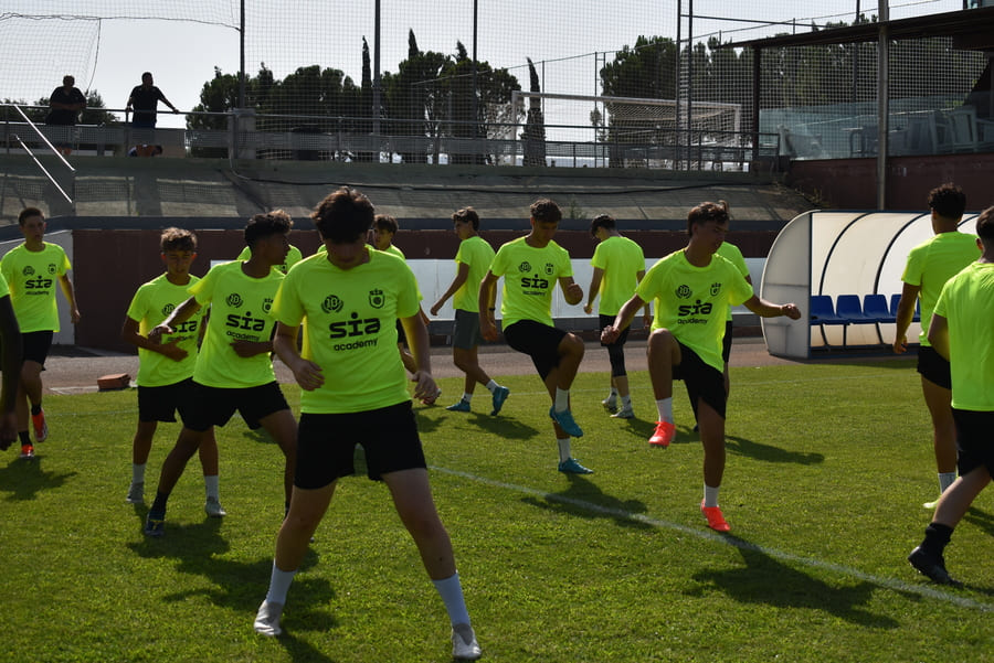 Daily habits of footballers: how the pros train.