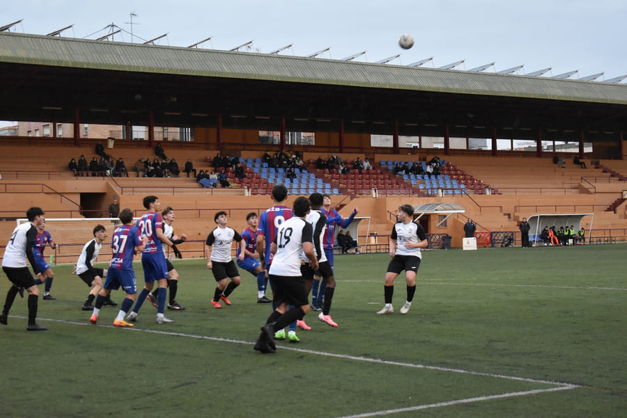 Juego aéreo: los 6 mejores ejercicios para mejorar esta habilidad en el fútbol.