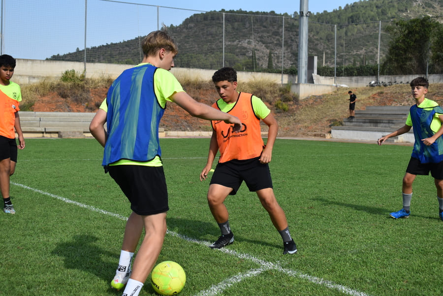 Regate en el fútbol: top 6 mejores ejercicios para mejorar.