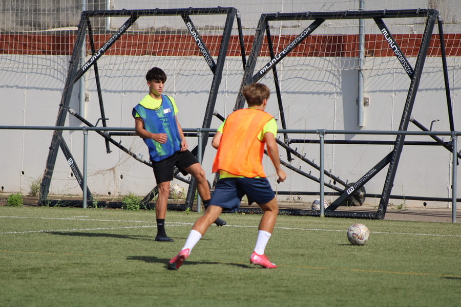Top 7 mistakes that slow down the progress of a young footballer.