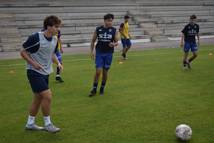 Superioridad numérica en el fútbol: entrenamientos y métodos para perfeccionarla.