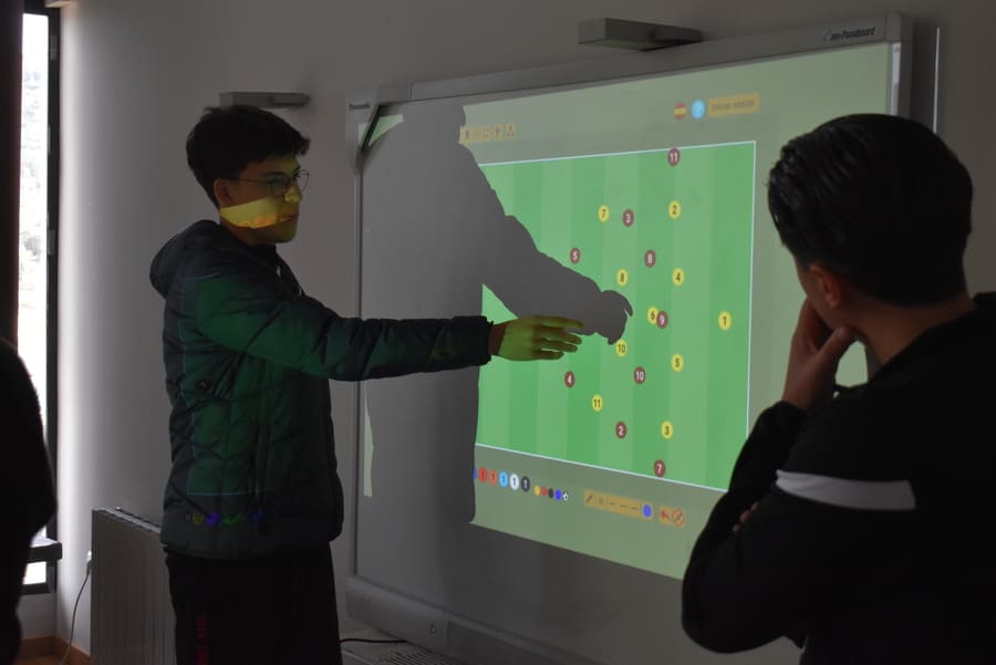 The evolution of VAR and its influence on formative football.