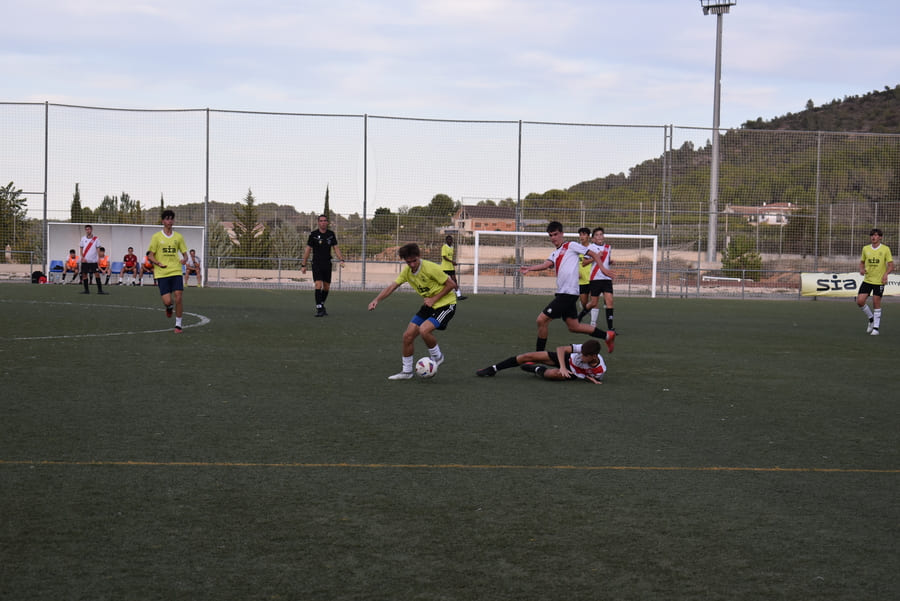 Training decision-making in football: the secret of the intelligent player.
