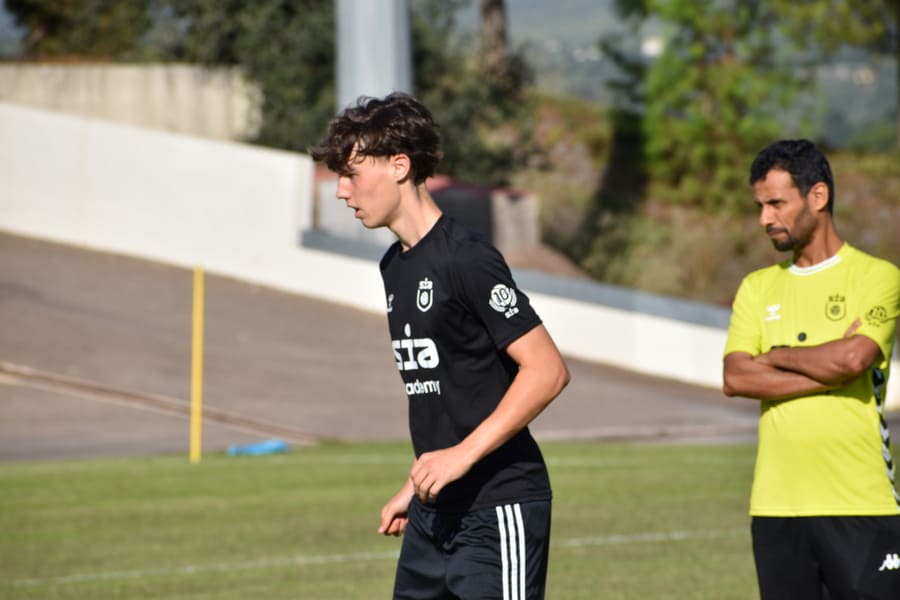 Resistencia inteligente: cómo entrenar tu cuerpo para durar más sin agotarte en el fútbol.