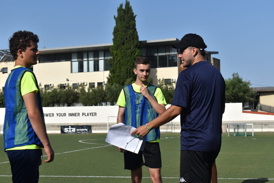 La coordinación como base del rendimiento futbolístico.