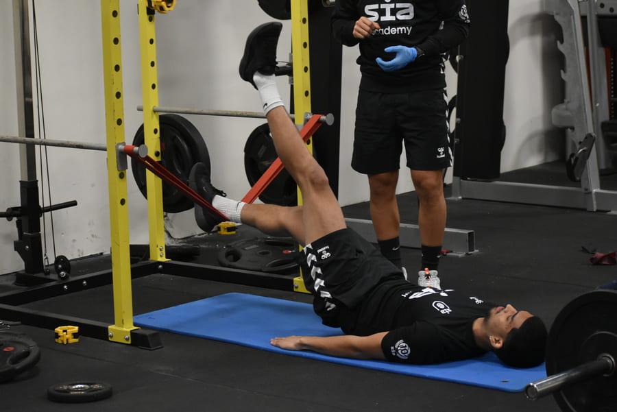 Cómo interpretar correctamente el feedback de un entrenador de fútbol profesional.