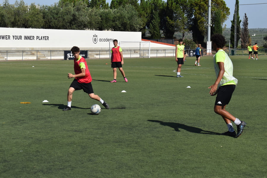 The keys to enjoying a high-performance football summer camp.