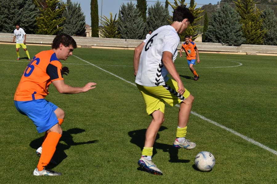 Body language in football: what players do not say.