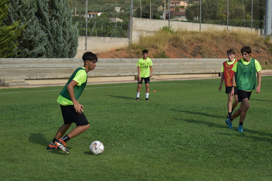 Qué aprender en un campus de fútbol que no se entrena en tu club.