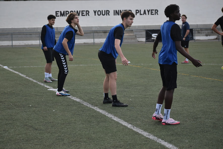 Cómo influye la competitividad interna en un equipo de fútbol.